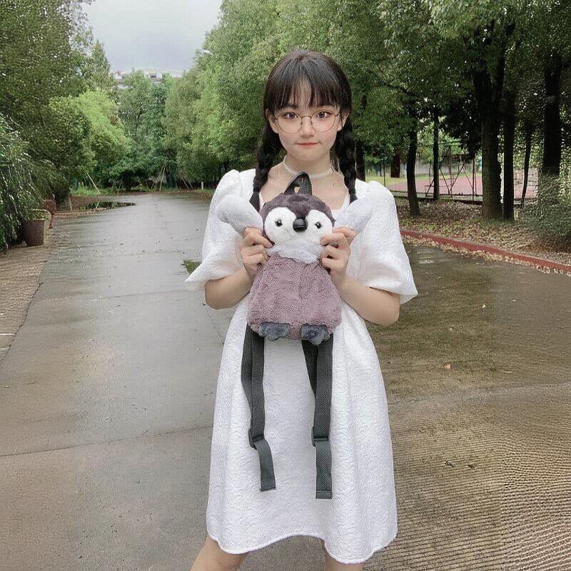 ペンギングッズ・ペンギンぬいぐるみ 赤ちゃんペンギンのふわふわ抱っこ紐ぬいぐるみ